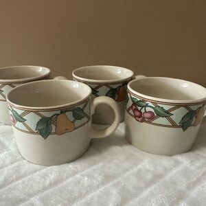 4 Vintage Majesticware by Sakura/ Trellis Fruit Mugs by Sue Zipkin